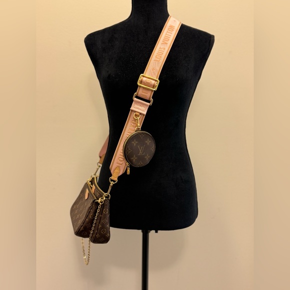 LV Multi Pochette 🔥SOLD🔥 - Picture 1 of 11